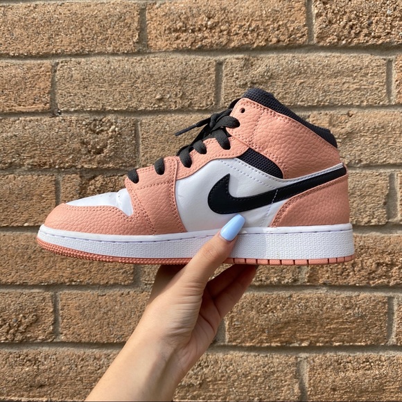 AJ1 MID GS PINK QUARTZ - Picture 1 of 4